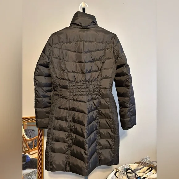 Michael Kors Women's Long Puffer Coat Size small black with gold see pics* - Picture 5 of 16